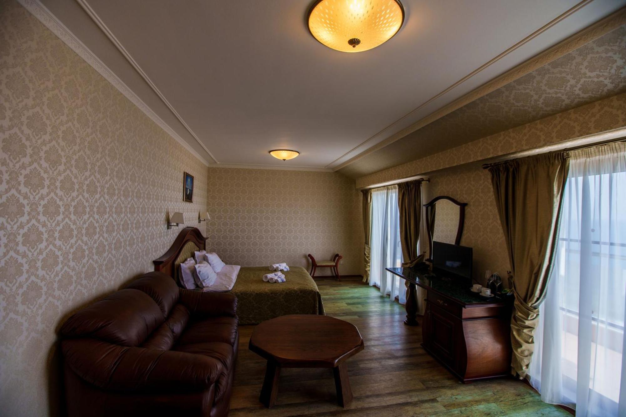 Aqua View Boutique Otel 4*