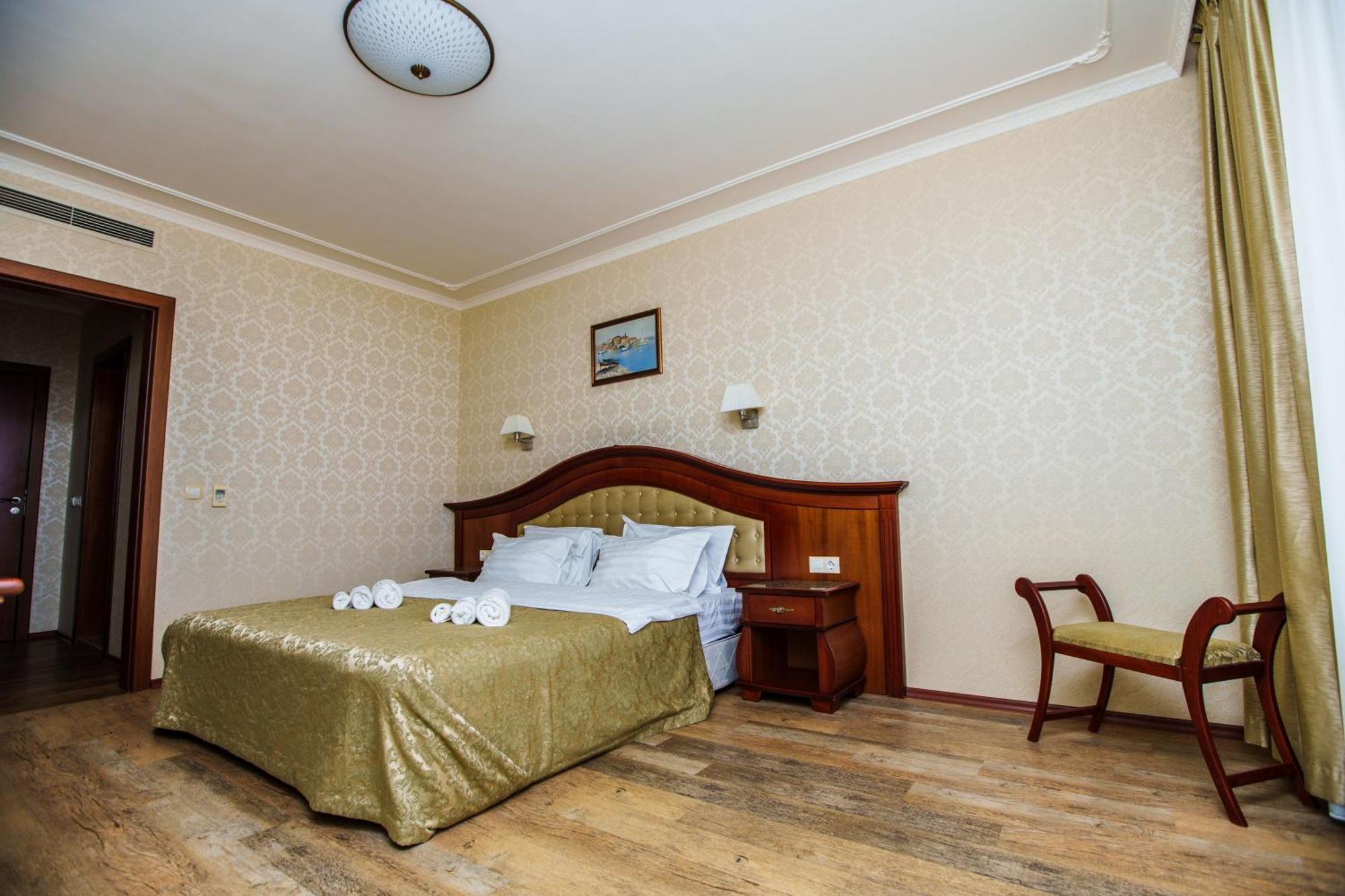 Aqua View Boutique 4*