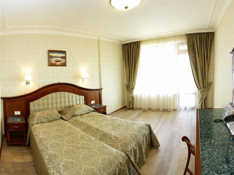 Aqua View Boutique 4*