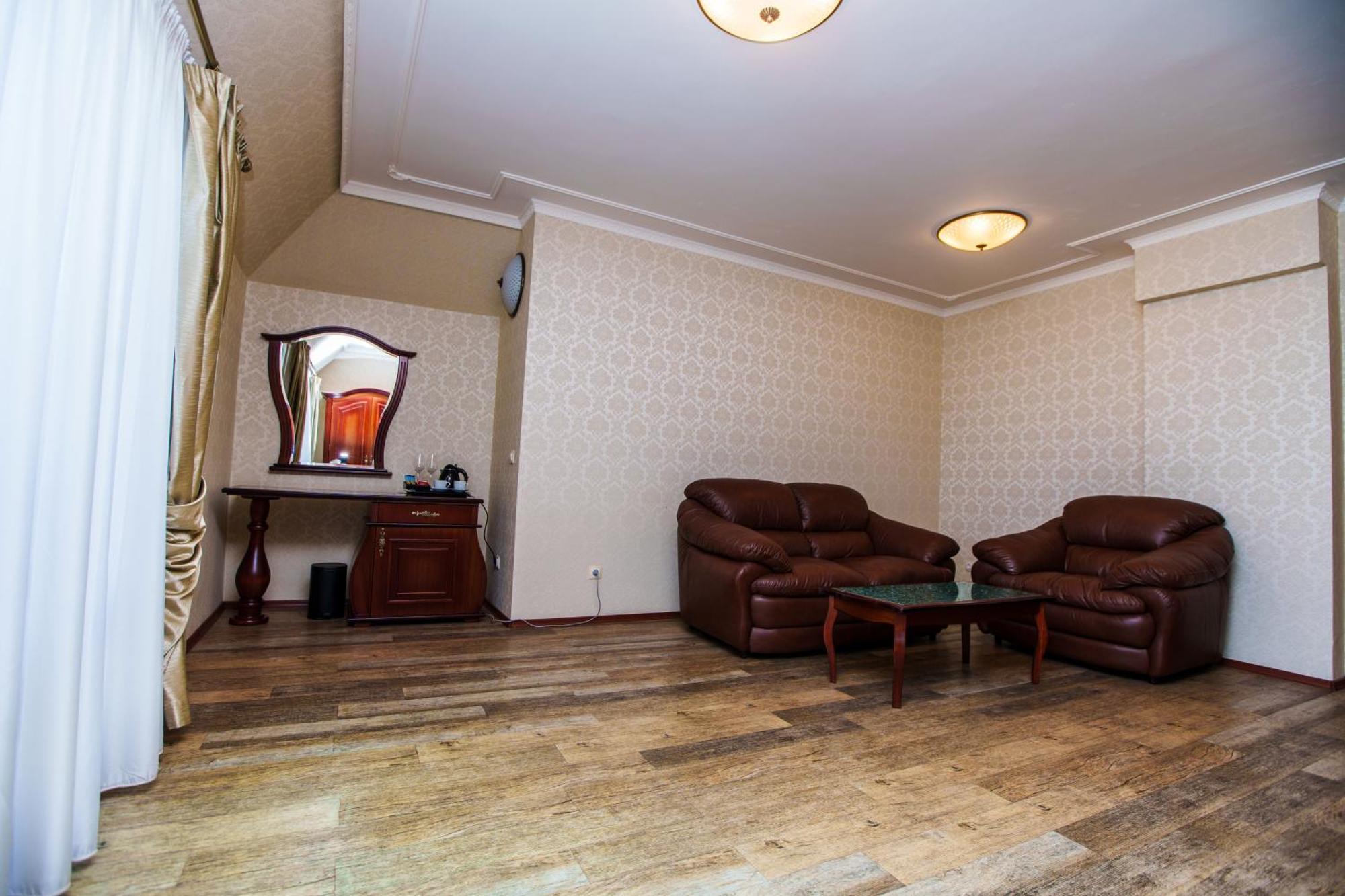 Aqua View Boutique Готель 4*