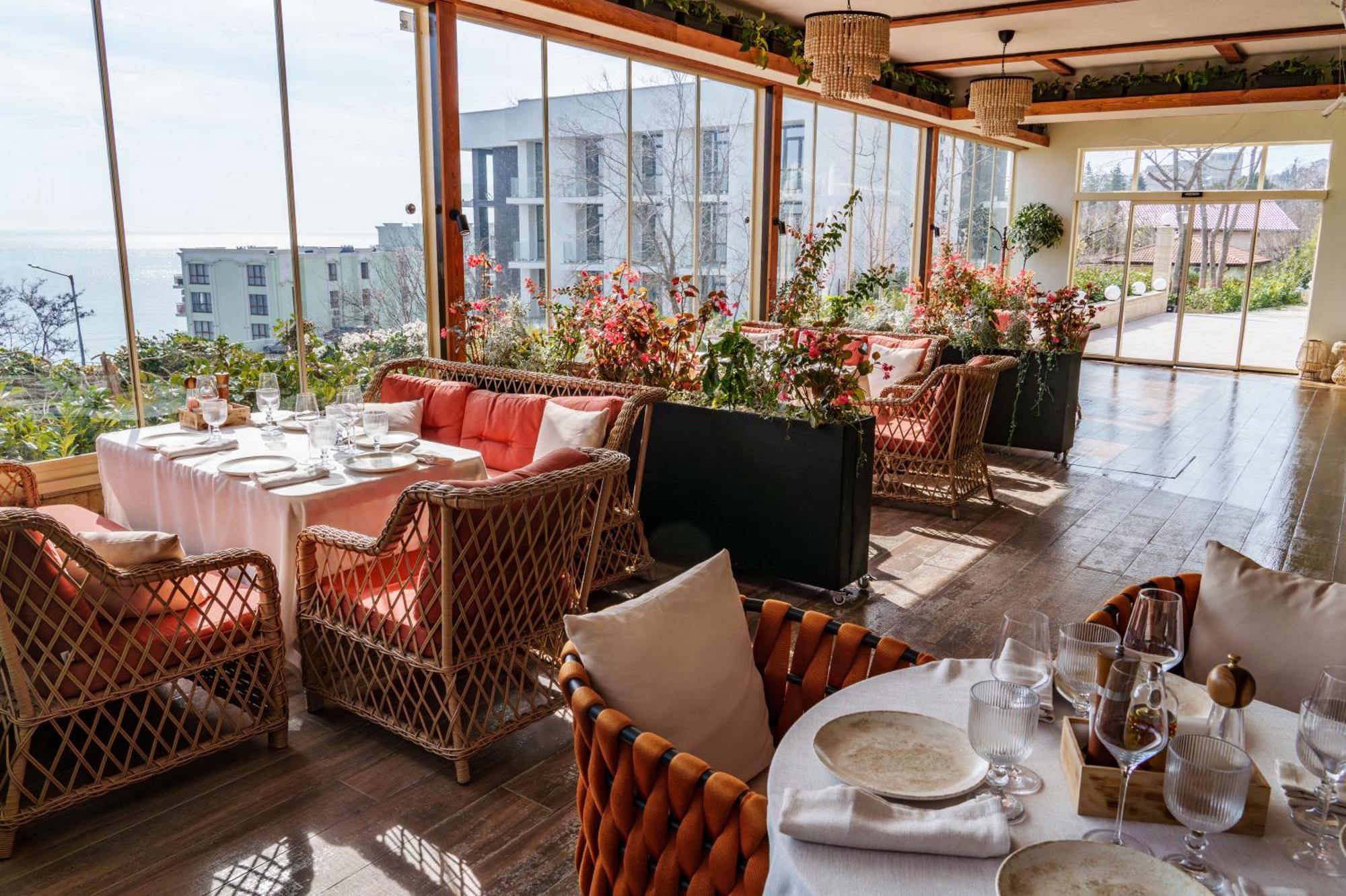 Aqua View Boutique 4*